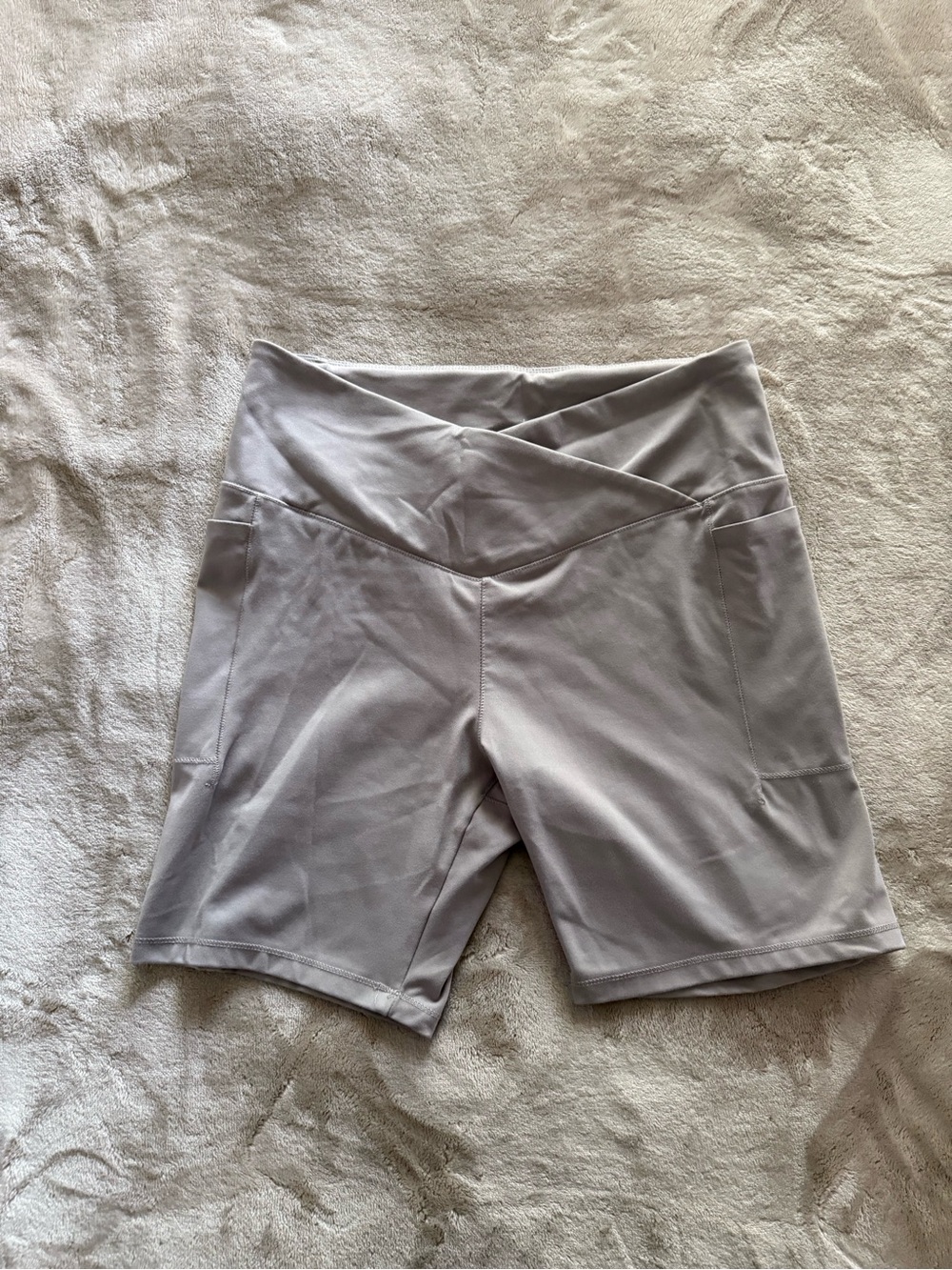 Women’s High-Waist Performance Shorts